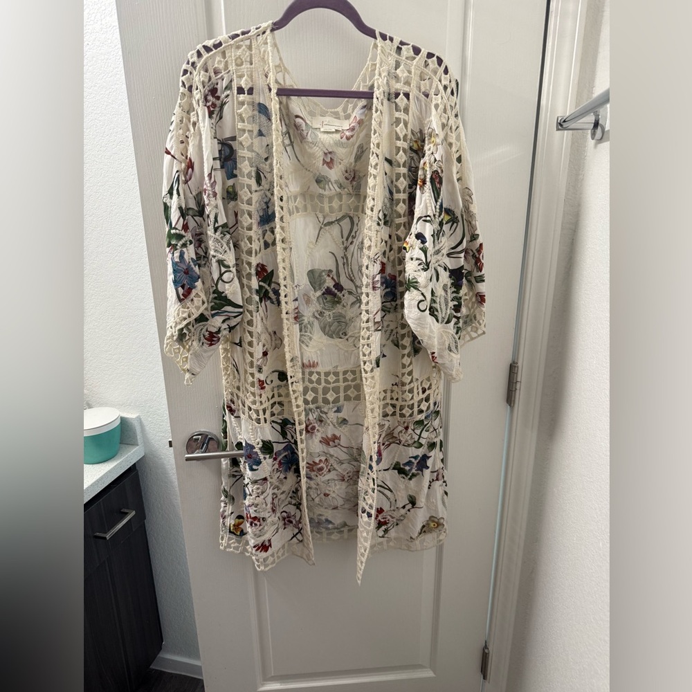 Floral Lace Kimono Cardigan
